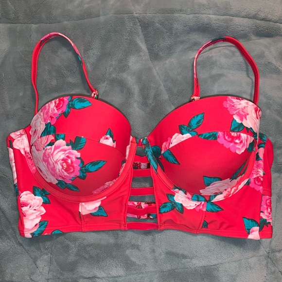 Betsey Johnson Other - Betsey Johnson Bikini Top